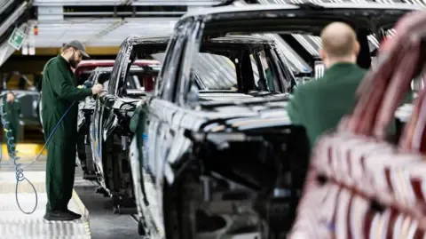 JLR Vendor Network Staff Reportedly Instructed to Register for Government Benefits, Labor Group States