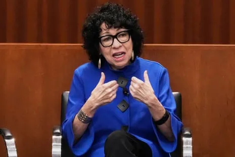Supreme Court Justice Questions Whether Americans Understand the Distinction Between Leaders and Monarchs